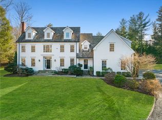 12 Wascussue Ct, New Canaan, CT 06840