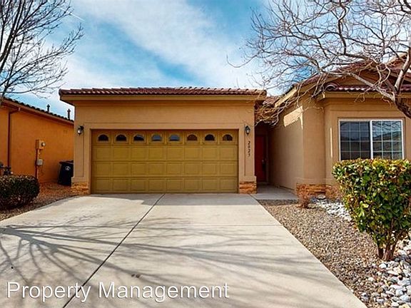 2nd image of 2023 Pleasanton Dr SE