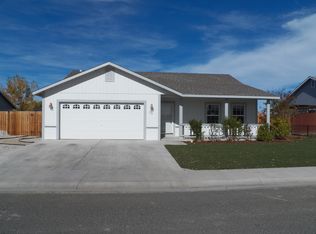 222 Colorado Ln, Fallon, NV 89406