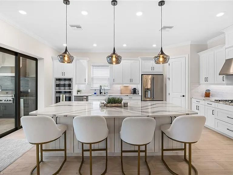 17489 Aquila Ct — Photo 9