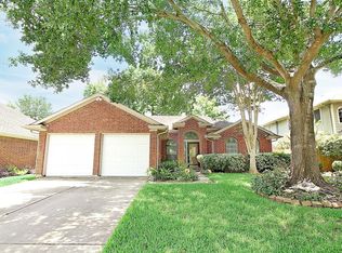 16615 Sussex Dr, Houston, TX 77083