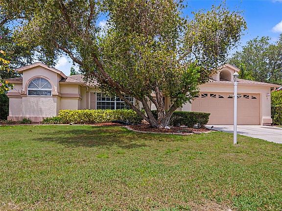 3rd image of 5657 29TH STREET CIRCLE E