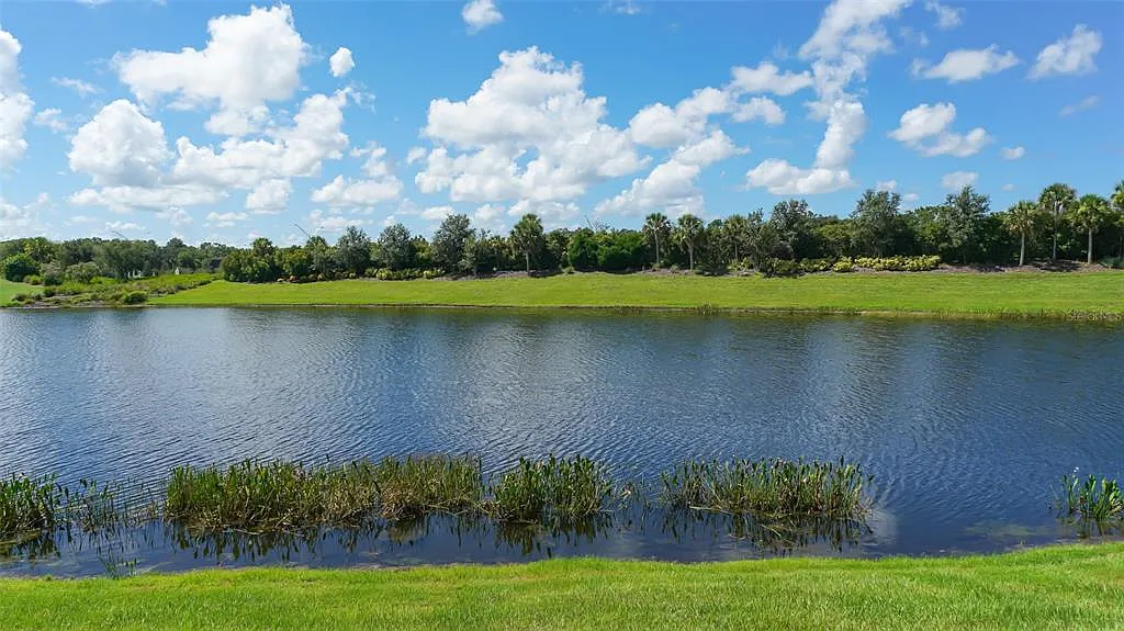 2 bed, 2.0 bath, 1528 sqft, $3,000 — Photo 4