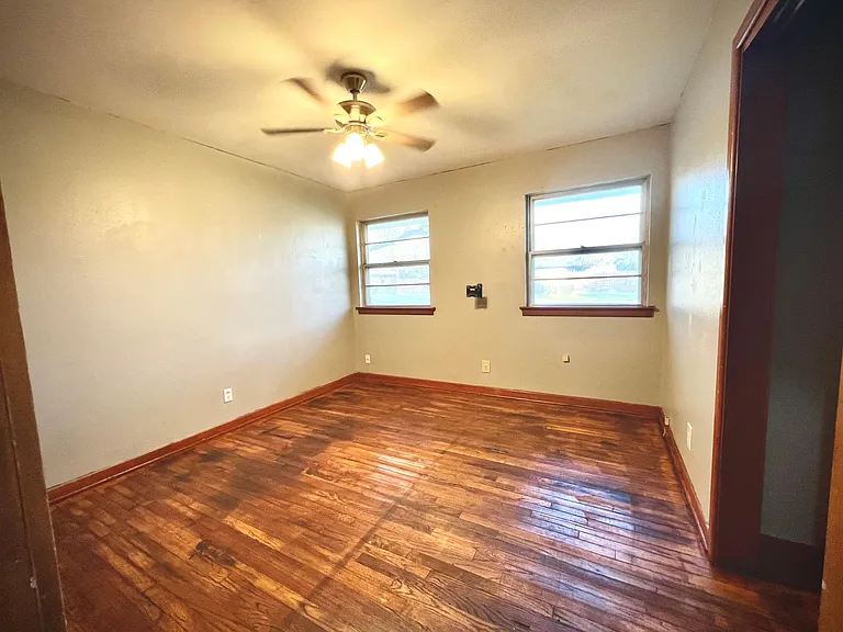 2913 Sheridan Dr — Photo 8