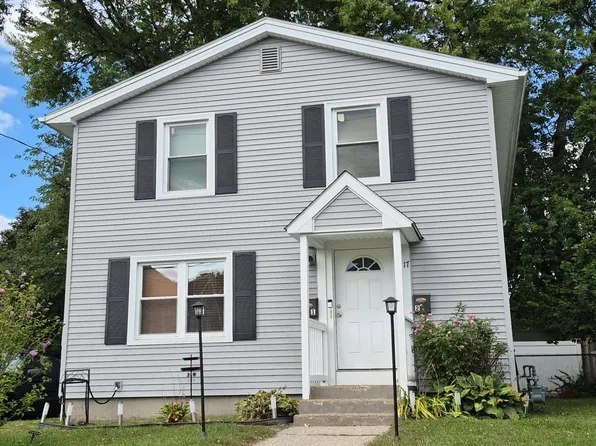 17 View St, Holyoke, MA 01040
