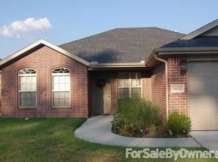 2632 N Indian Oaks Dr, Fayetteville, AR 72704