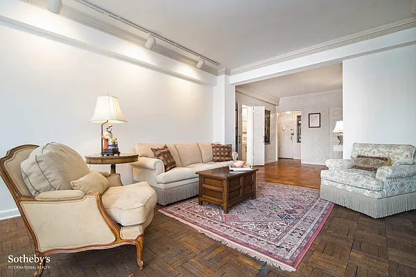 Sold by Sotheby's International Realty | media 5