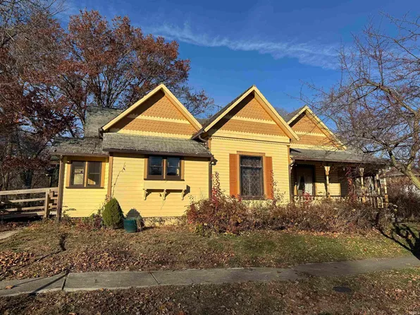 408 E 7th St, North Manchester, IN 46962