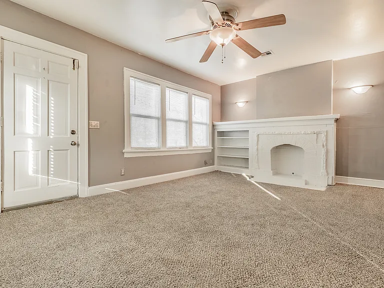 802 NW 31st St — Photo 3
