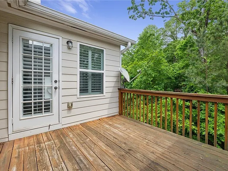 6153 Indian Wood Cir SE — Photo 30