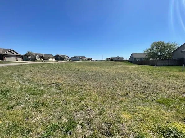 3536 N Summerchase, Rose Hill, KS 67133