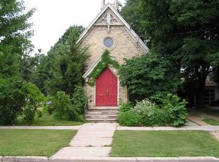 154 S Spring St, Columbus, WI 53925