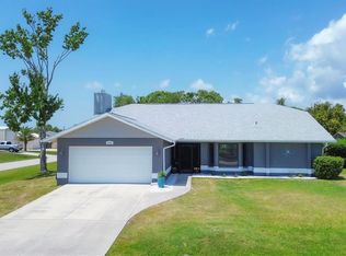 9234 Carnation Ave, Englewood, FL 34224
