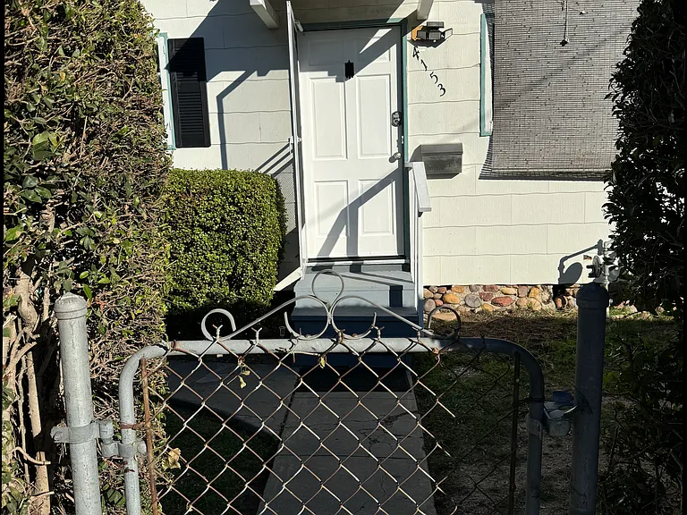 4153 Bachman Pl — Photo 2