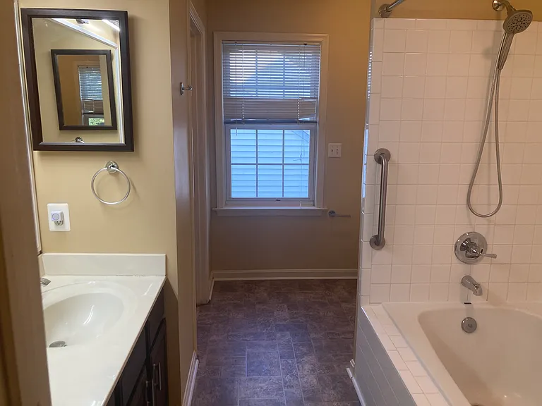 11102 Spring Meadow Blvd — Photo 19