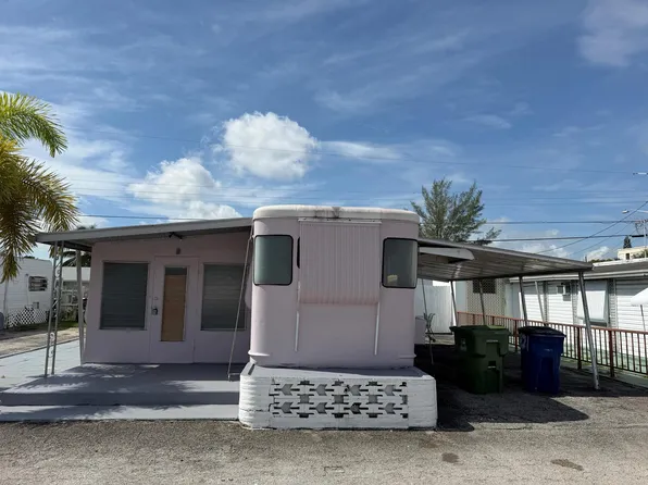 821 SW 1st Ct, Hallandale, FL 33009