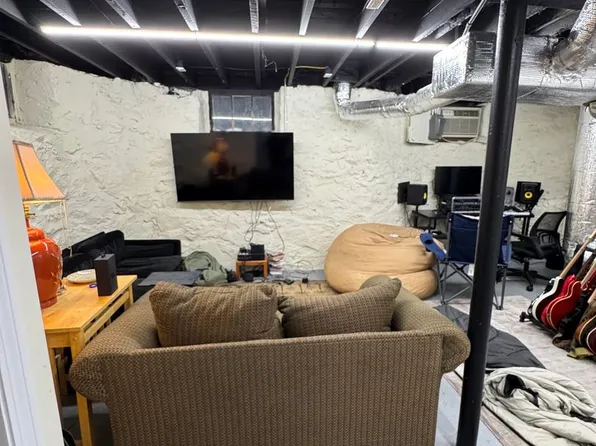 18 Sawyer Ter, Allston, MA