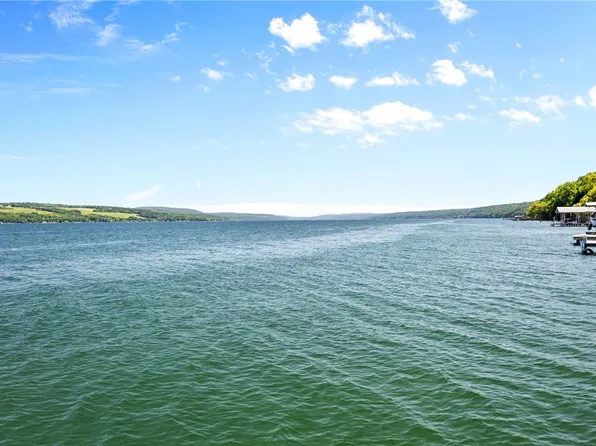 6 Red Cedar Ln #15, Dundee, NY 14837