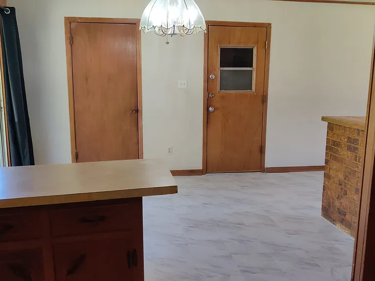 7508 Carol Dr — Photo 11