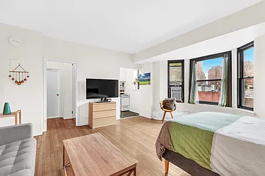 104 West 70th Street, #6E