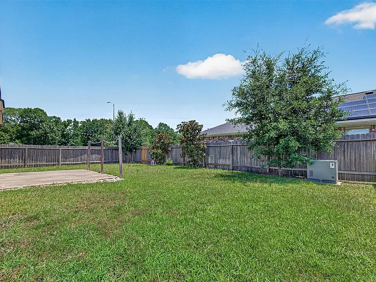 23718 Water Hickory Dr — Photo 42