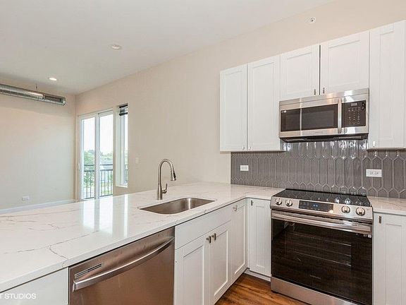 4th image of 3727 Sunnyside Ave #101