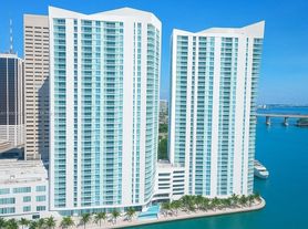 335 Biscayne Blvd