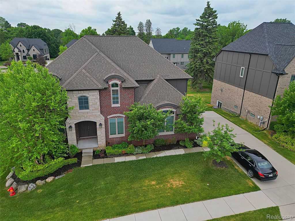 4966 Park Manor Dr, Troy, MI - View 5