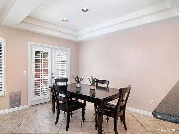 5th image of 921 Law St APT 2