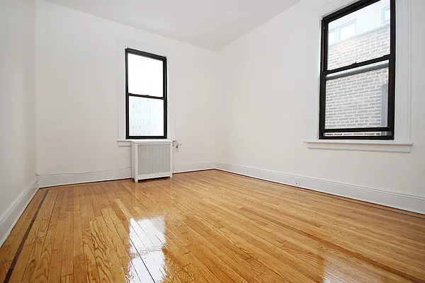 Rented by Modern Spaces | media 6