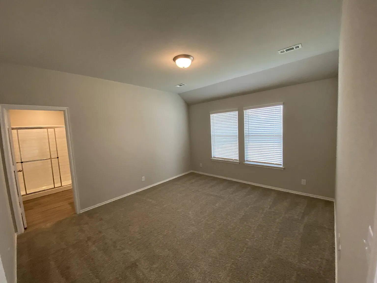 4 bed, 2.0 bath, 1614 sqft, $1,895 — Photo 4