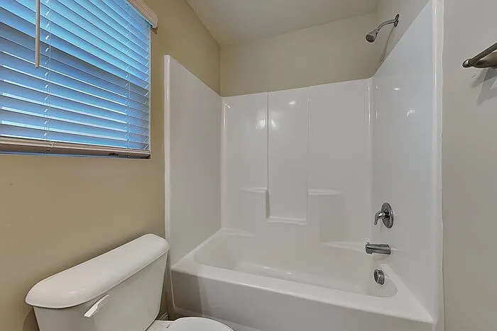 3828 Sapphire Ridge Ct — Photo 19