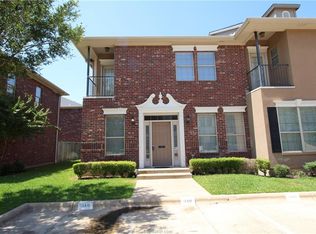 310 Forest Dr, College Station, TX 77840