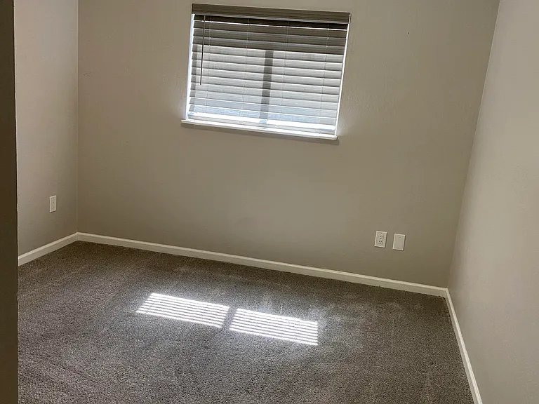 102 W Loma Vista Dr #104 — Photo 12