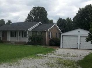 795 Pine Hill Rd, Jeffersonville, KY 40337