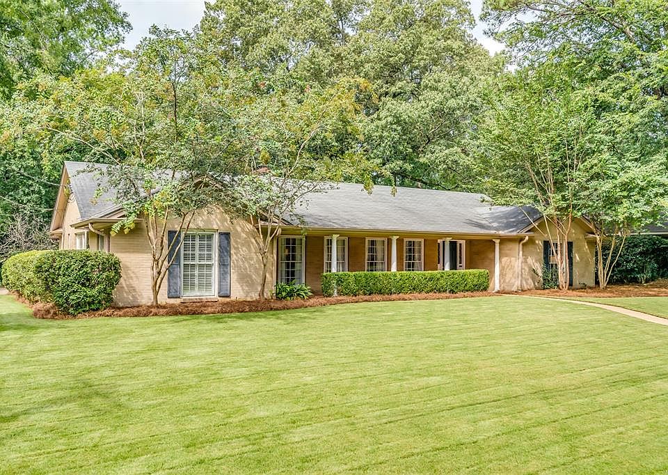 1st image of 3044 Hill Hedge Dr