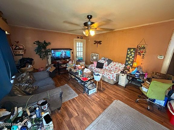 2nd image of 205 Rollins Avenue