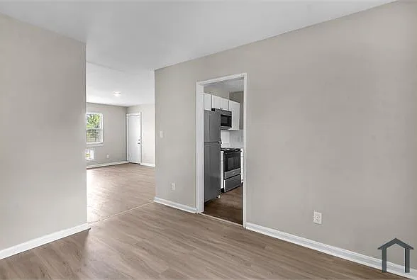 2 bed, 1000 sqft, $1,000 — Photo 4