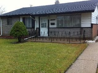 17235 Community St, Lansing, IL 60438