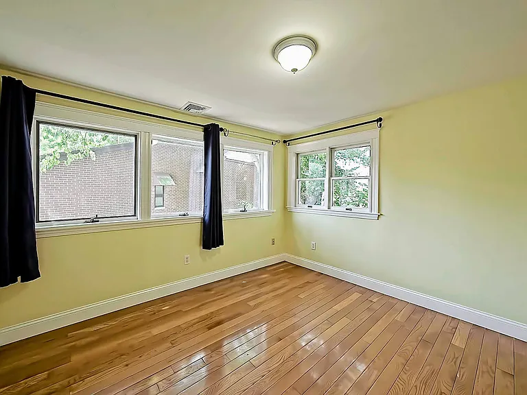 201-203 Clark St — Photo 9