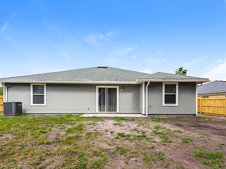 3733 Star Leaf Rd — Photo 16