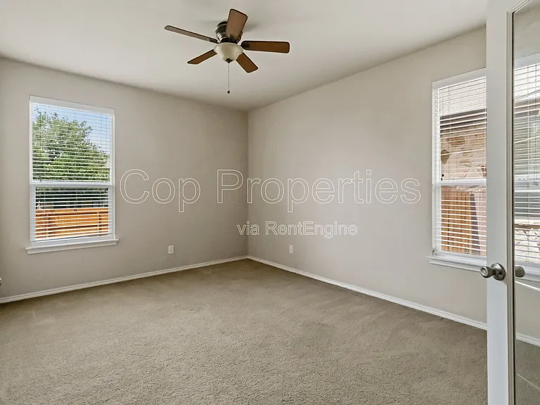 6238 Ozona Ml — Photo 23