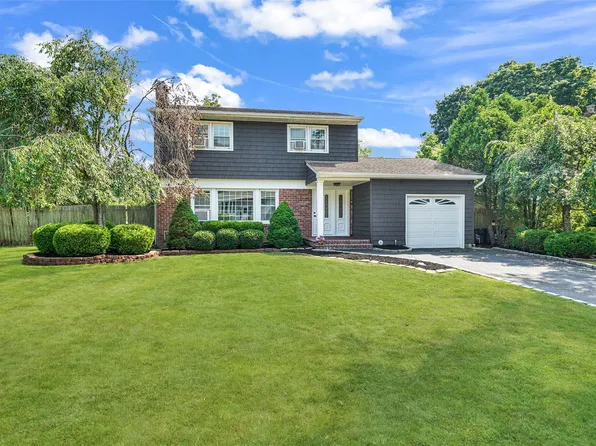 64 Woodbury Road, Hauppauge, NY 11788