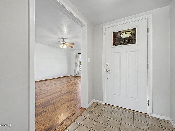 3rd image of 650 N OLIVE --
