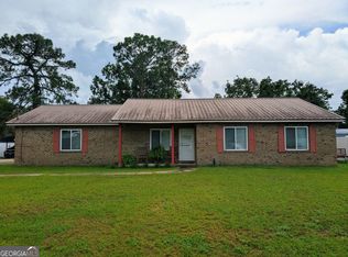 775 S 6th St, Jesup, GA 31545