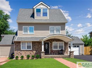 17 6th St, Sayreville, NJ 08872