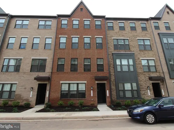 43477 Stonewood Crossing Ter, Ashburn, VA 20148