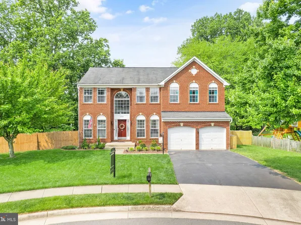 204 Autumn Wind Ct, Warrenton, VA 20186