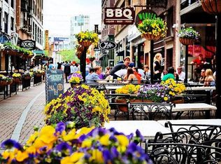 2044 4th St E #200, Saint Paul, MN 55119