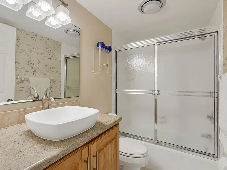 3939 Ocean Dr #401B — Photo 20